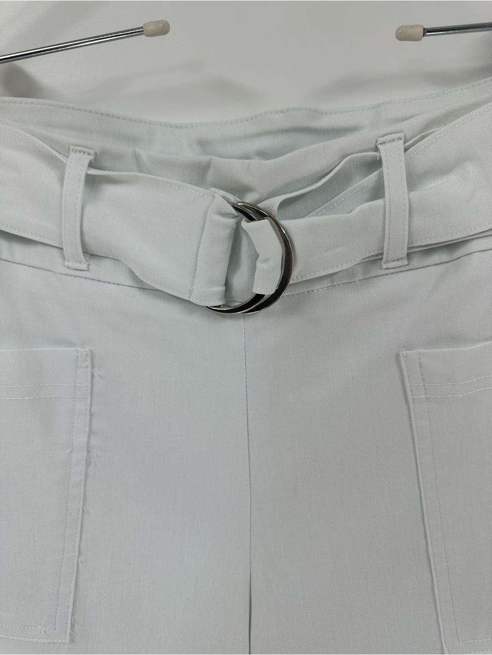 Lauren & Riley High-Waist Belted Cropped White Pants - Picture 4 of 13